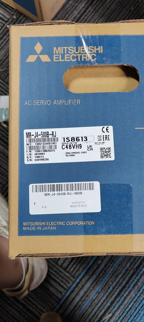 MELSERVO-J4 servo amp, 5 kW – image 1 of 1