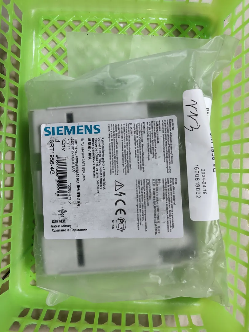 SIRIUS 3RT1 contactor accessory