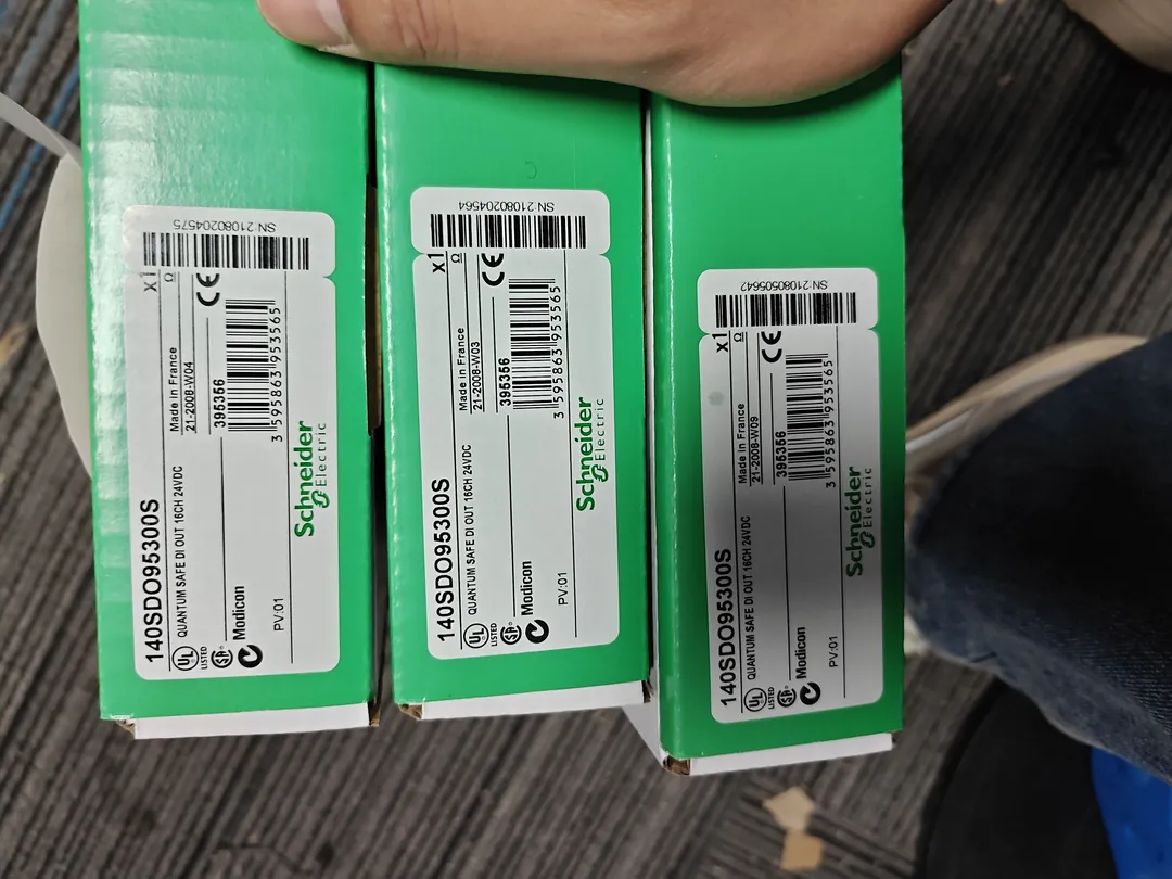 Safety digital output module