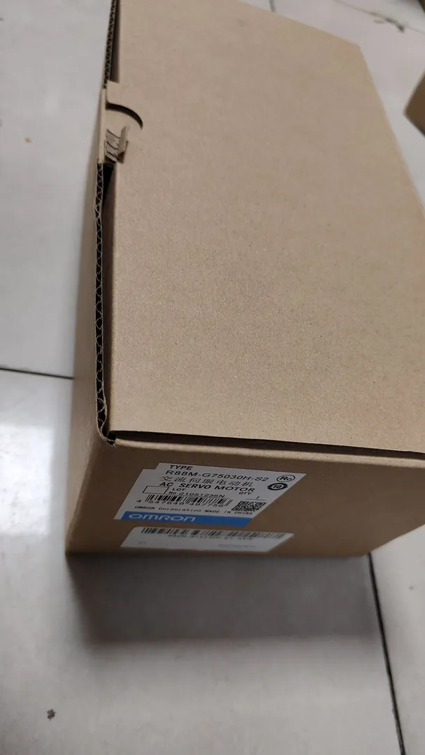 G servo motor 750 W – image 1 of 3