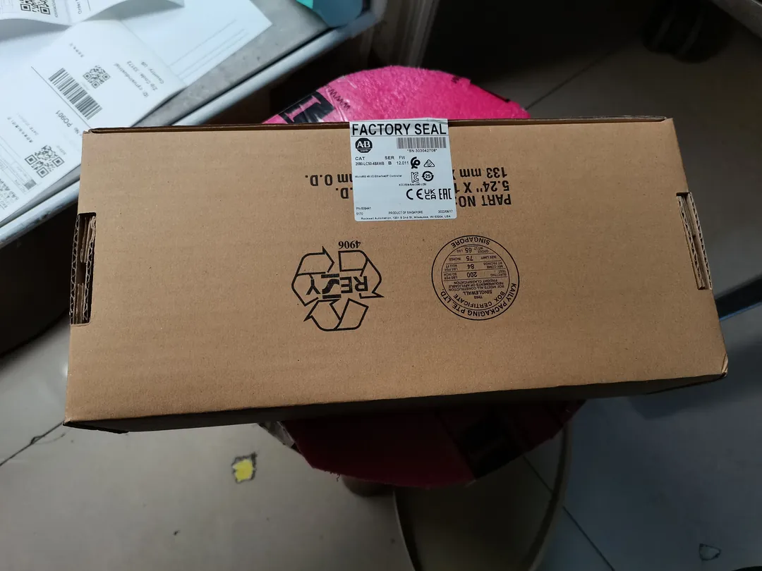 Micro850 PLC 48-pt