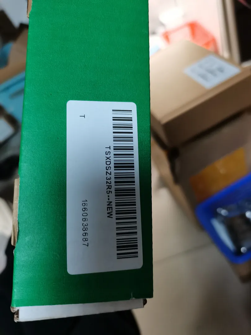 Relay output module (32) – image 1 of 3
