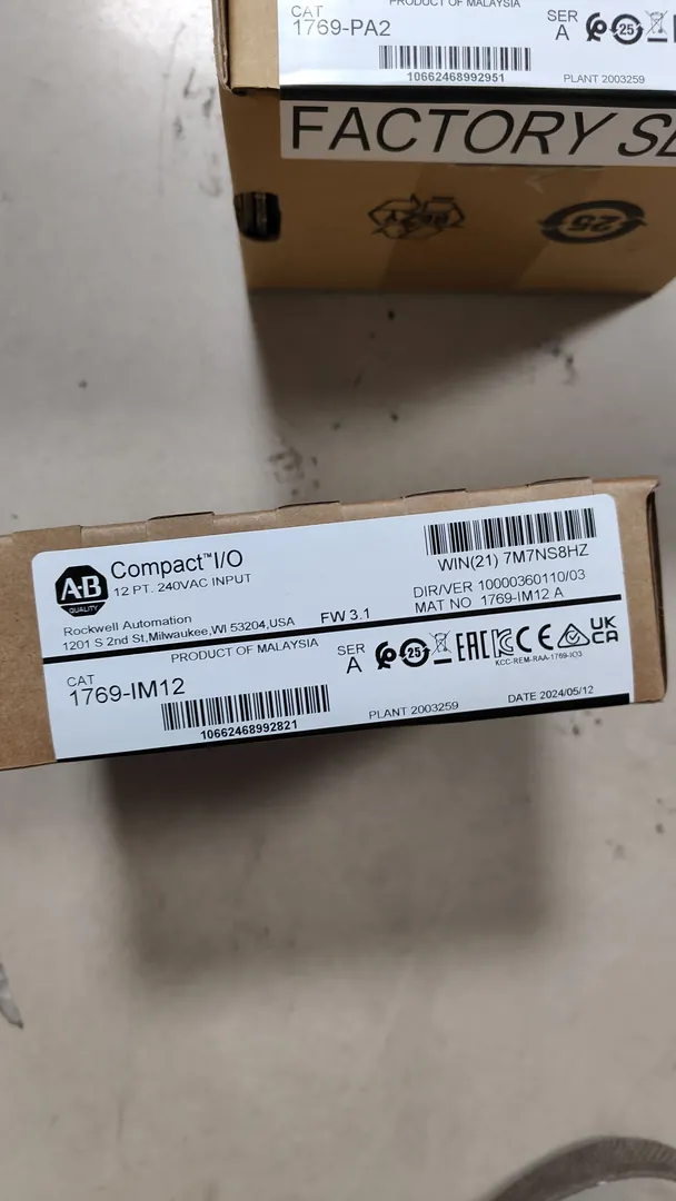 Compact I/O (1769) power supply (120/240 V AC)