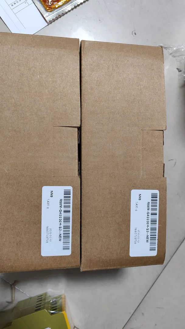 G servo motor 400 W – image 1 of 3