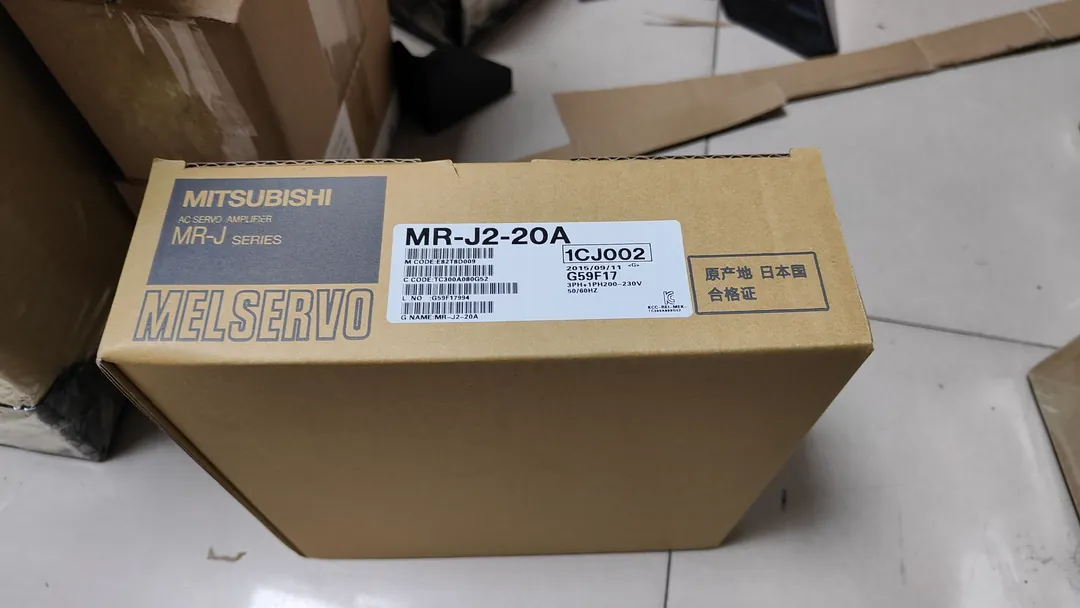 MELSERVO-J2 servo amp, 200 W