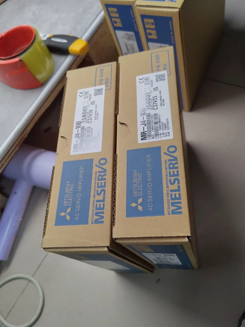 MELSERVO-J4 servo amp, 100 W