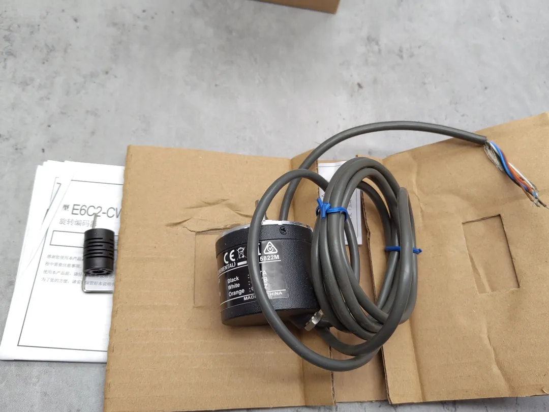 E6C2 encoder – image 1 of 3