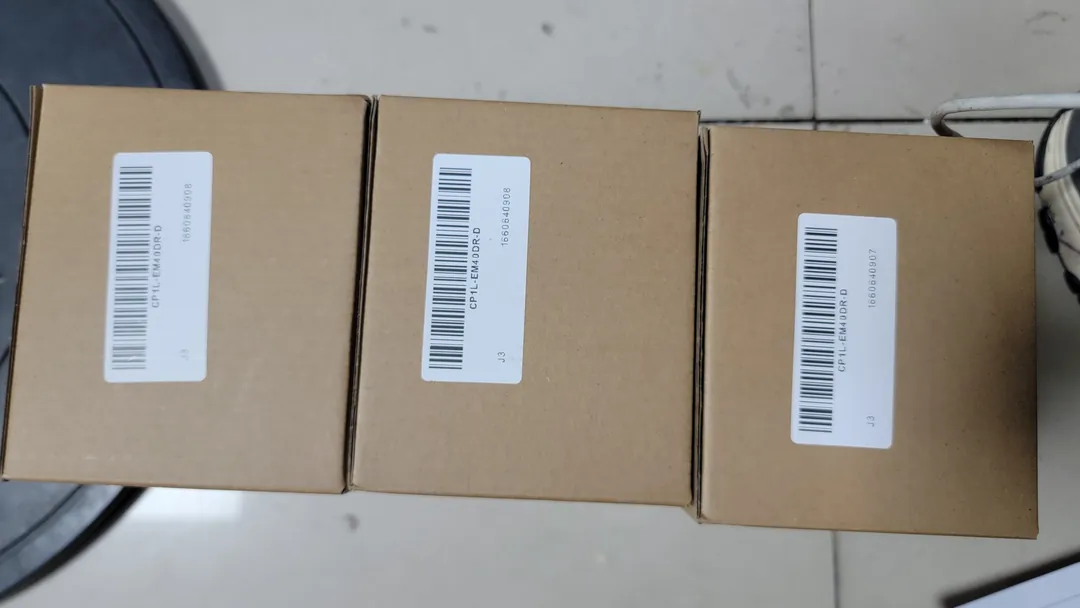 CP1L PLC 40-pt – image 1 of 3