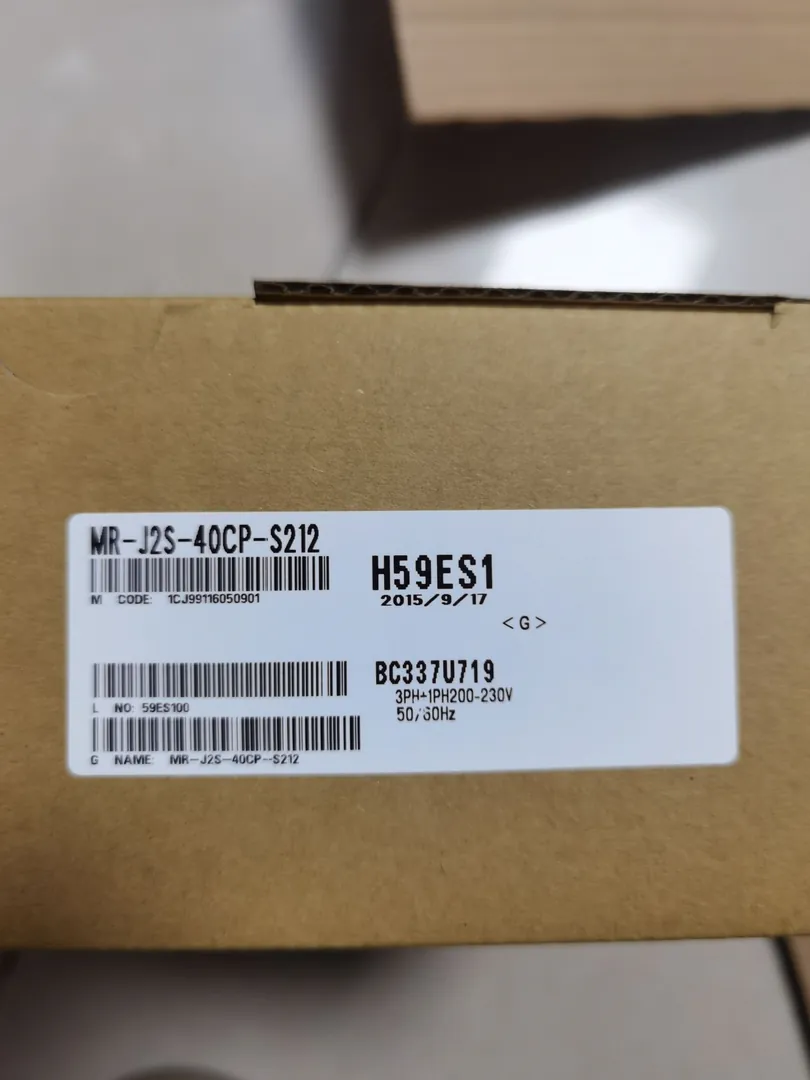 MELSERVO-J2-Super servo amp, 400 W – image 1 of 3