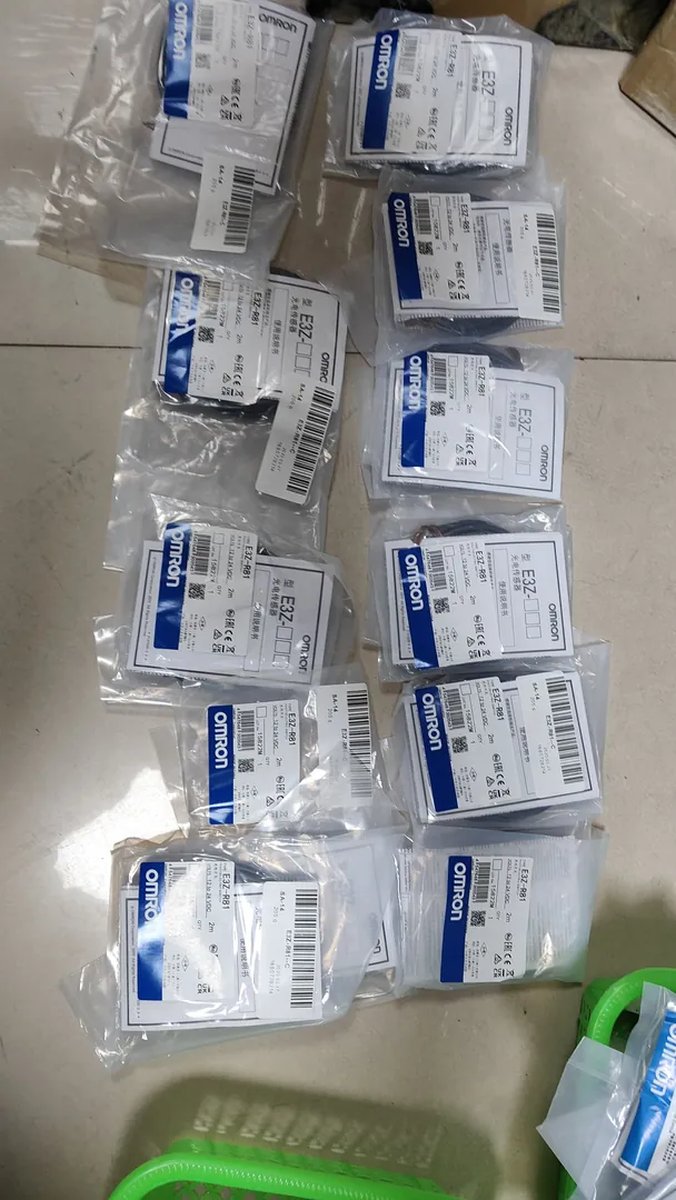 E3Z photoelectric sensor