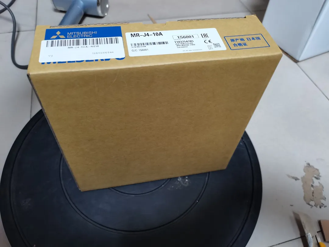 MELSERVO-J4 servo amp, 100 W