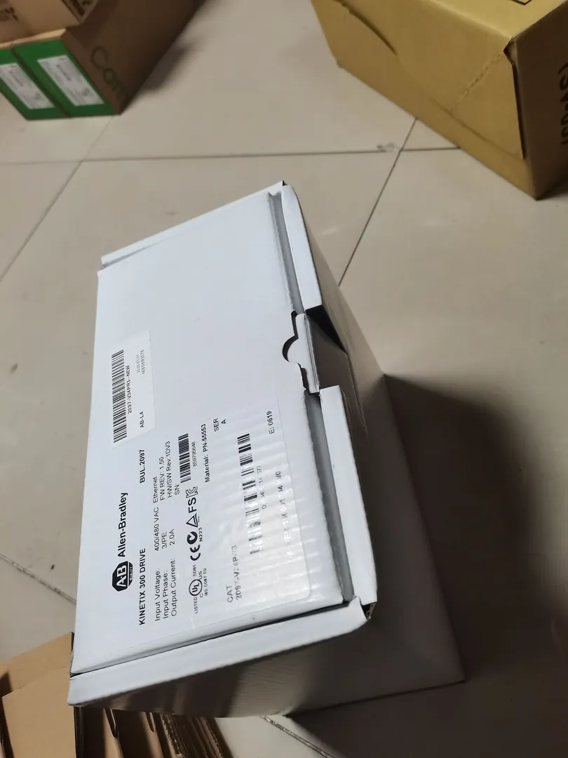 Kinetix 300 V34PR3 – image 1 of 3