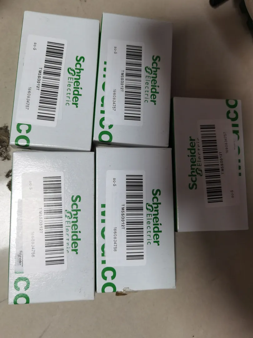 Digital output module (12, transistor)